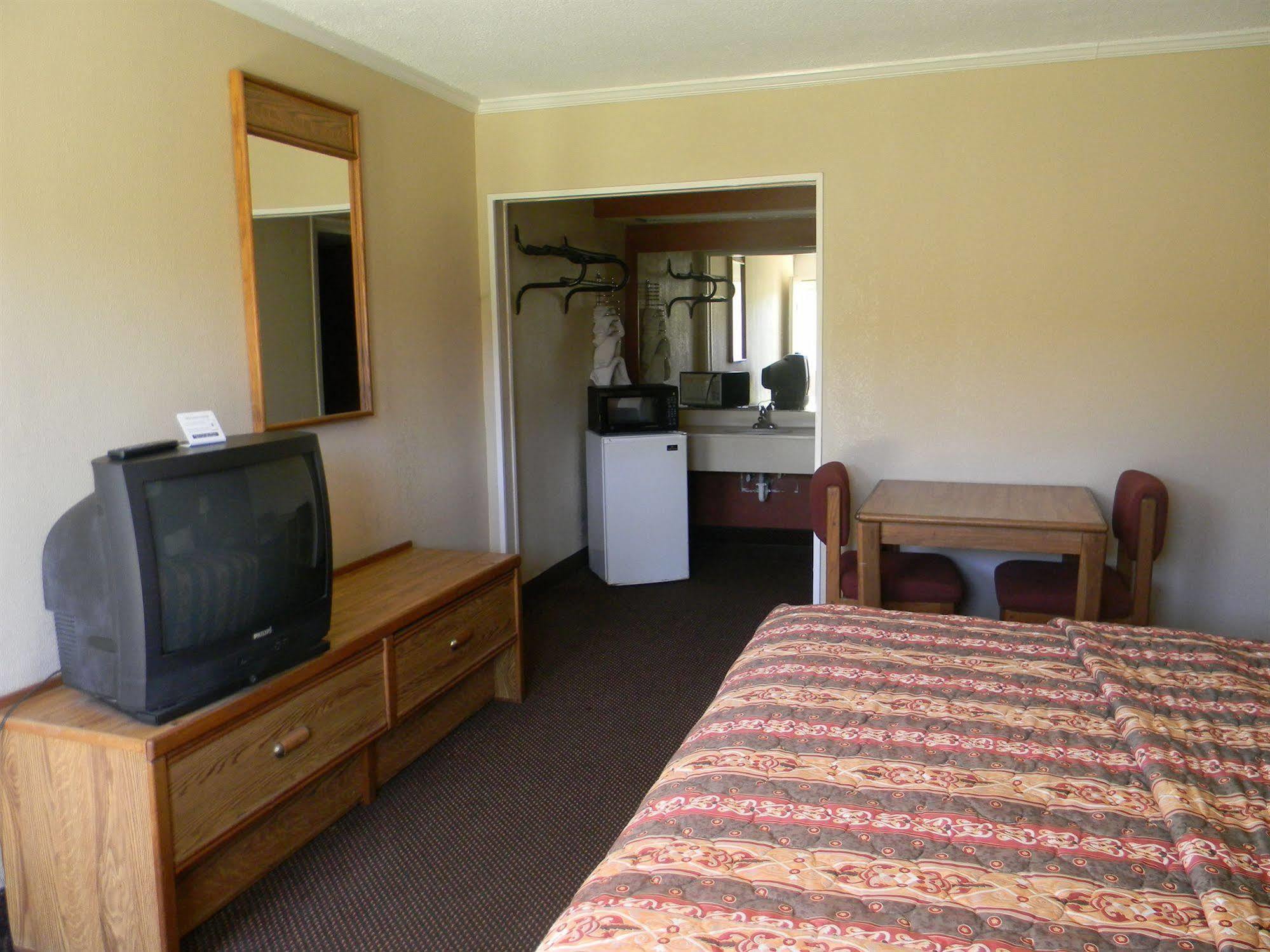 Sunrise Inn Lake Charles Bagian luar foto