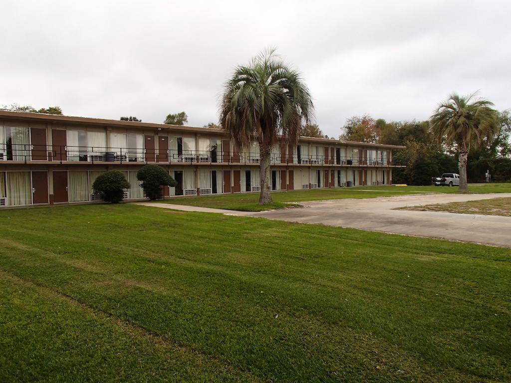 Sunrise Inn Lake Charles Bagian luar foto